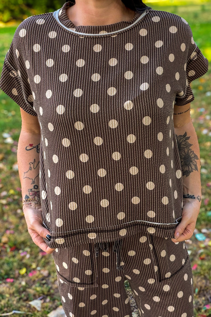 Mocha Dot Top