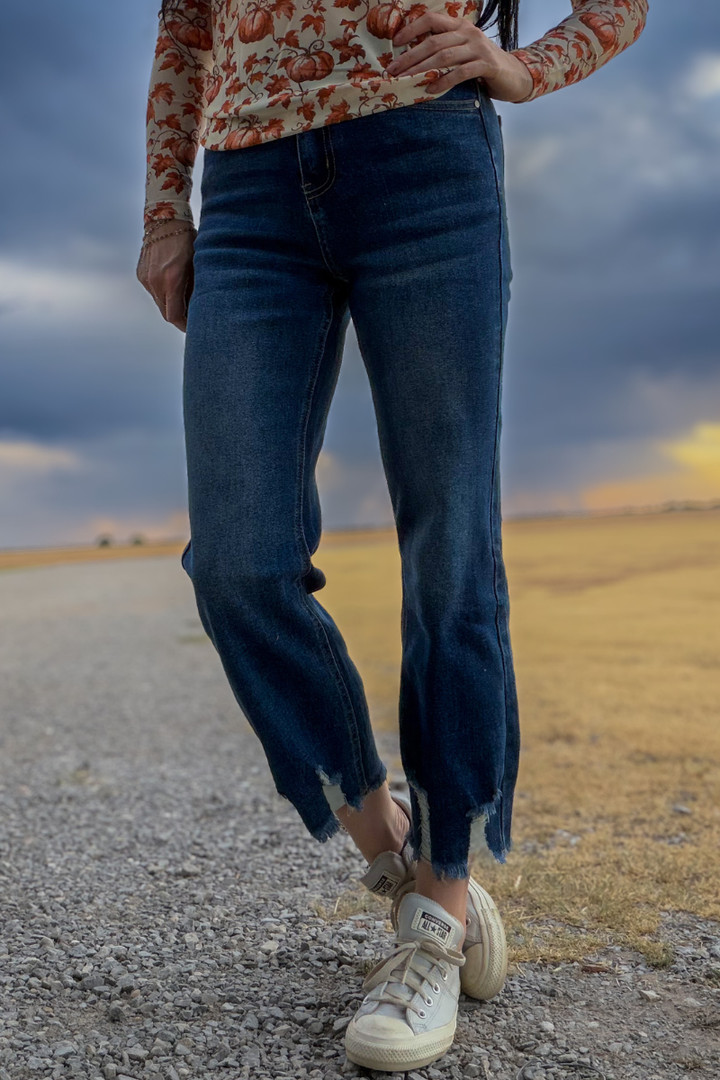 Outlaw Crop Jeans - Dark Wash