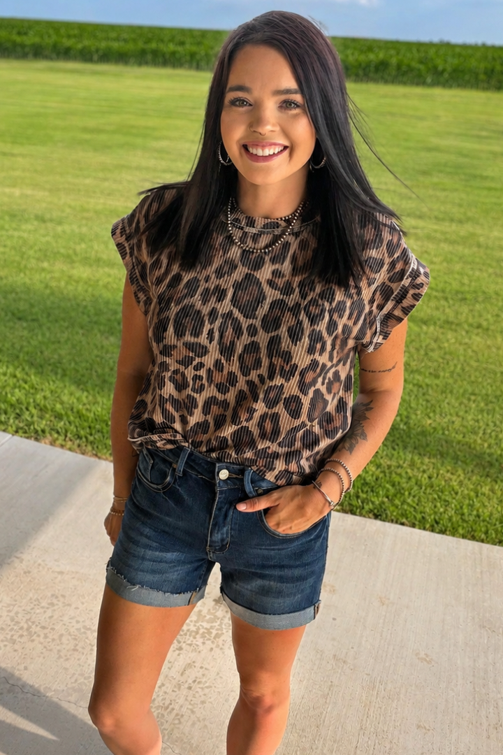 Frontier Cuffed Shorts