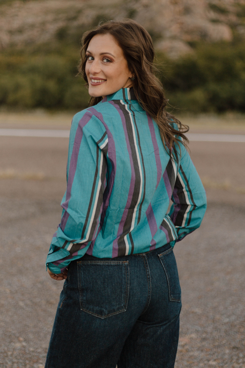 Gotta Be Me Button Up